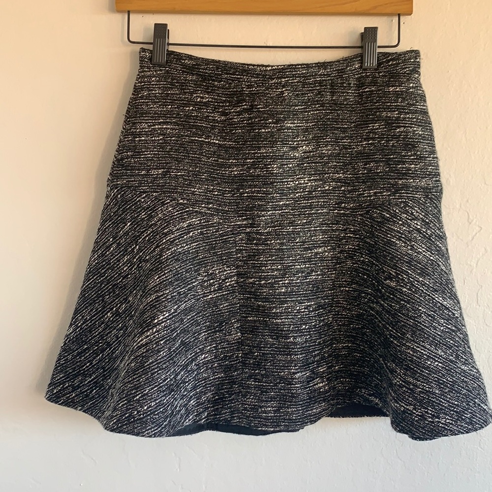 J. CREW Black & Gray PLAZA SKIRT IN TWEED Fit & Flare Flounced Mini - size 00